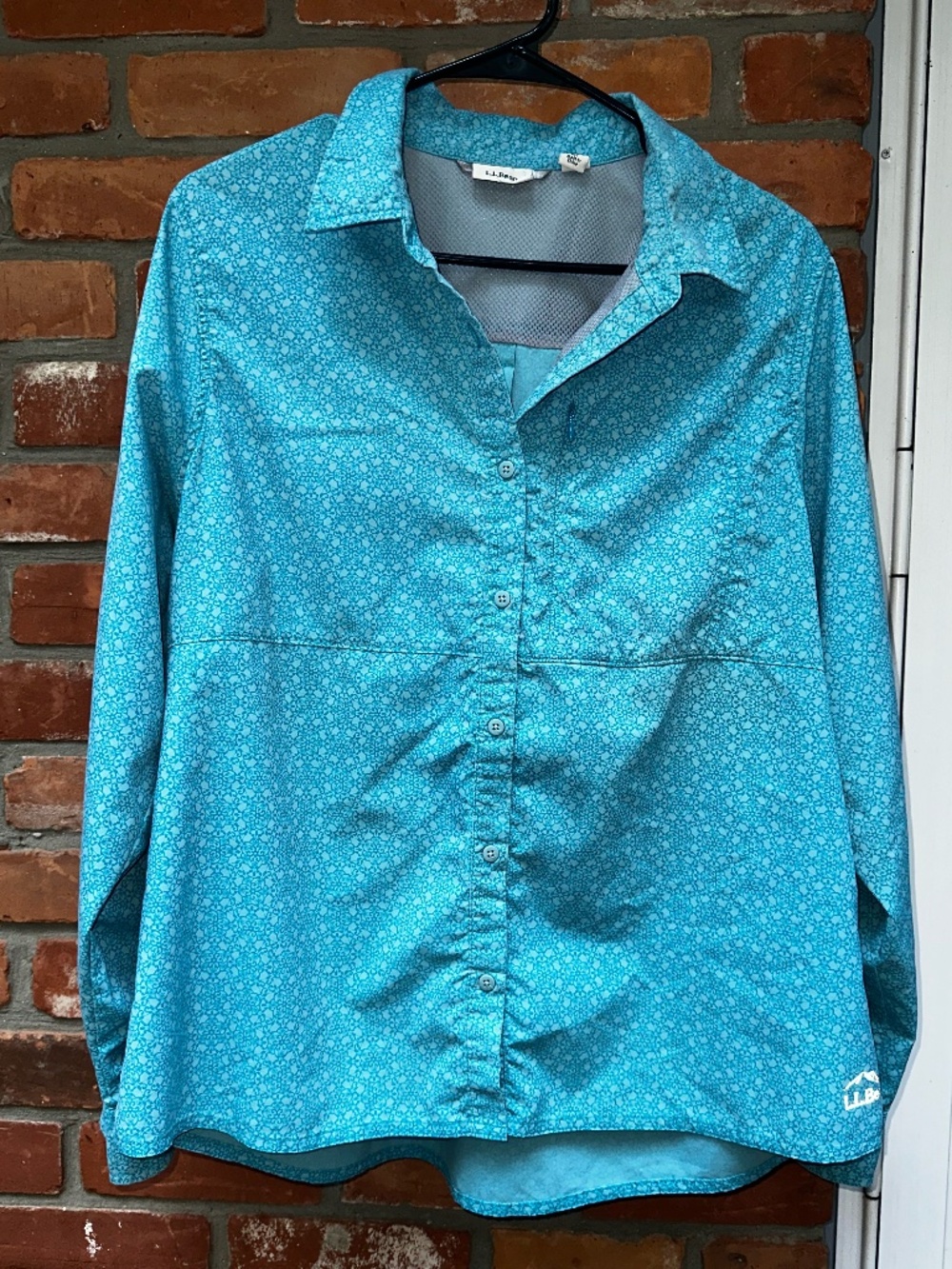 L.L. Bean Vented Turquoise Button Down Long Sleeve Top ~ XL